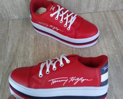 Tênis plataforma tommy