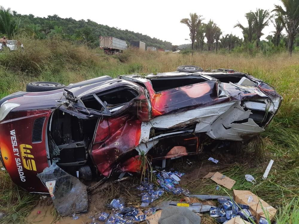 Acidente com van do cantor Wesley Safadão deixa uma pessoa ferida no Maranhão